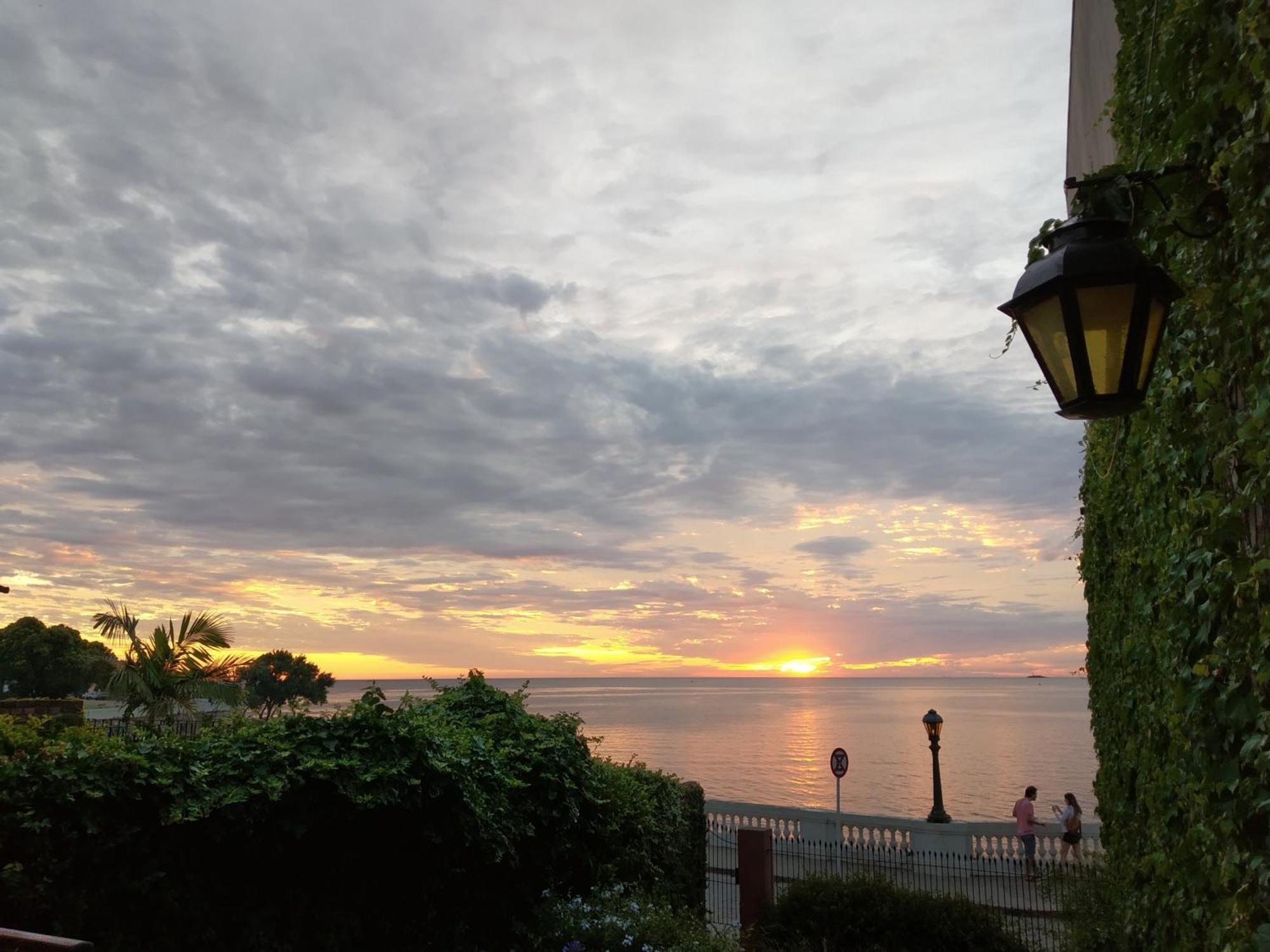Casa Francis - Apartamentos โกโลเนีย เดล ซากราเมนโต ภายนอก รูปภาพ