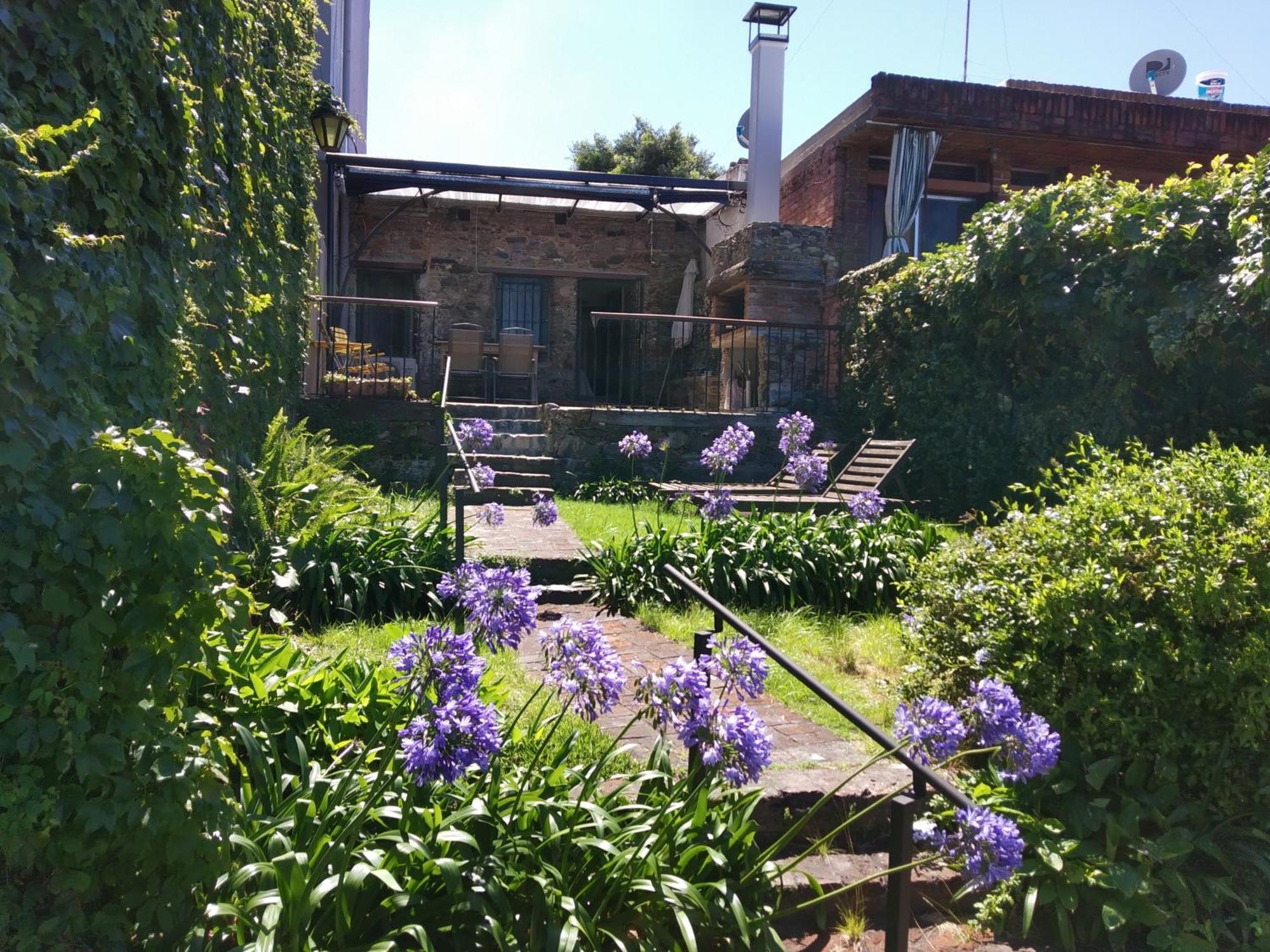 Casa Francis - Apartamentos โกโลเนีย เดล ซากราเมนโต ภายนอก รูปภาพ